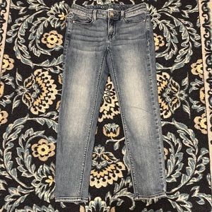 White House Black Market Jeans 00 Crop in excellent condition